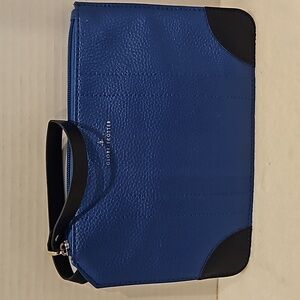 ANA Airline Royal Blue Business Class Amenity Globe Trotter Cosmetics Travel Bag
